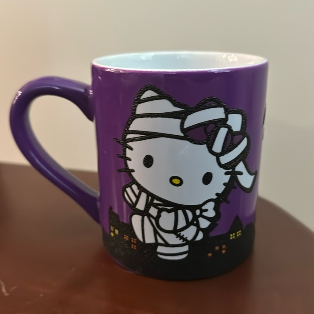 Halloween hello kitty mug